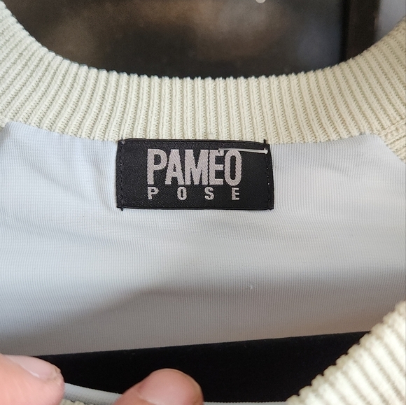 PAMEO POSE KNIT DRESS - Picture 4 of 5